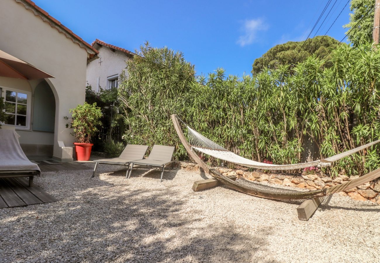 Villa in Juan-les-Pins - LE COTTAGE