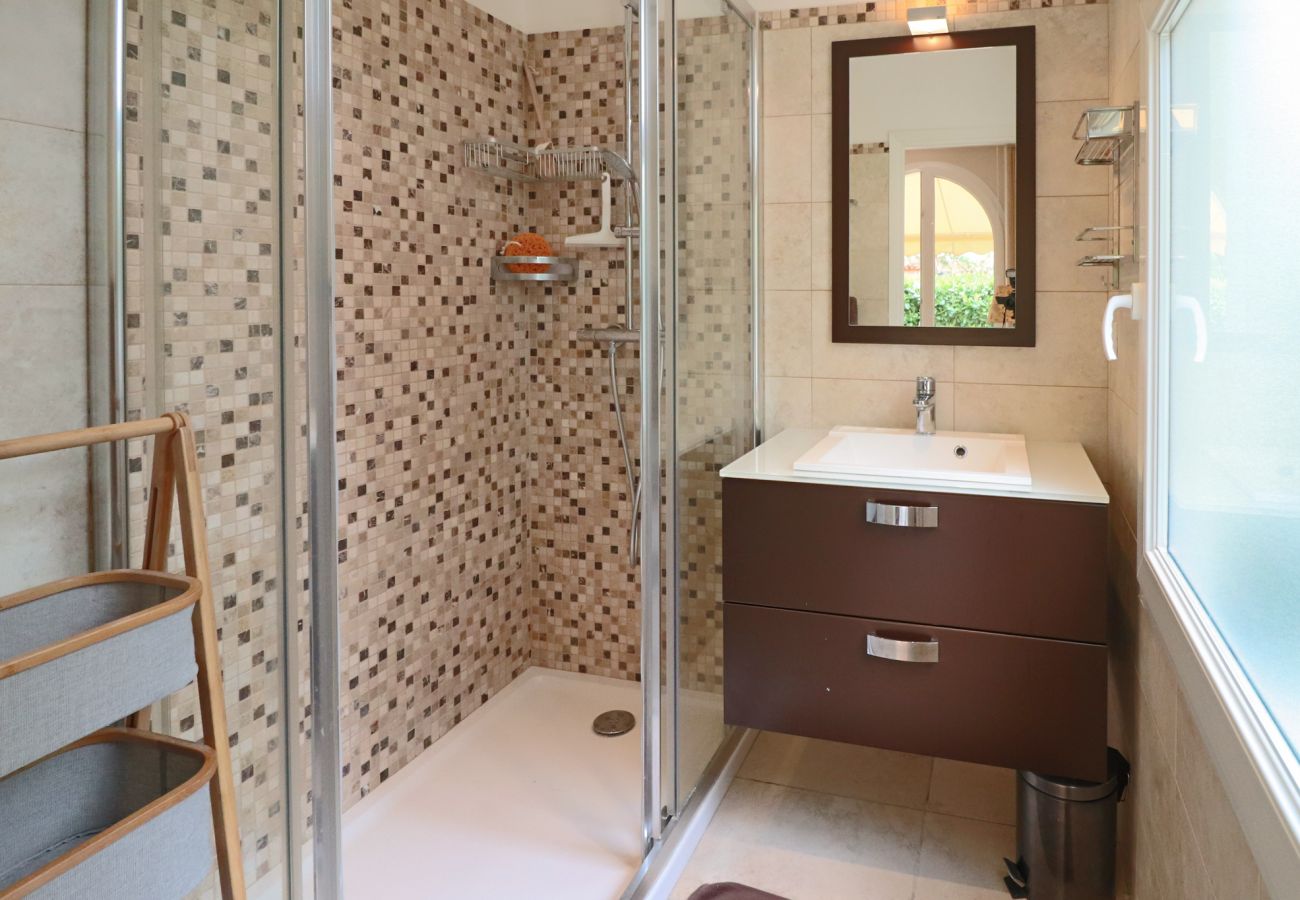 Villa in Juan-les-Pins - VILLA LAURIERS