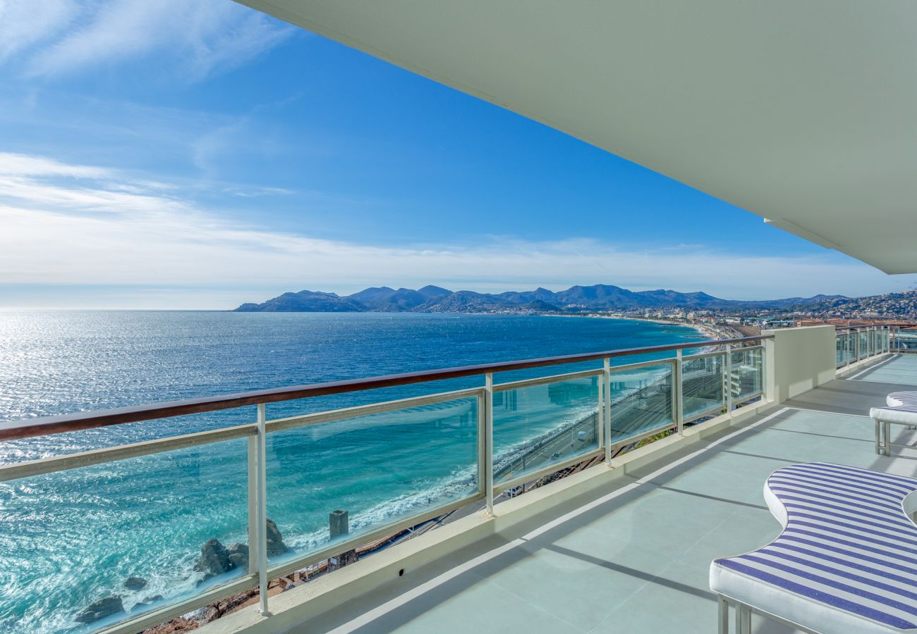 Apartment in Cannes-la-Bocca - LA MER 