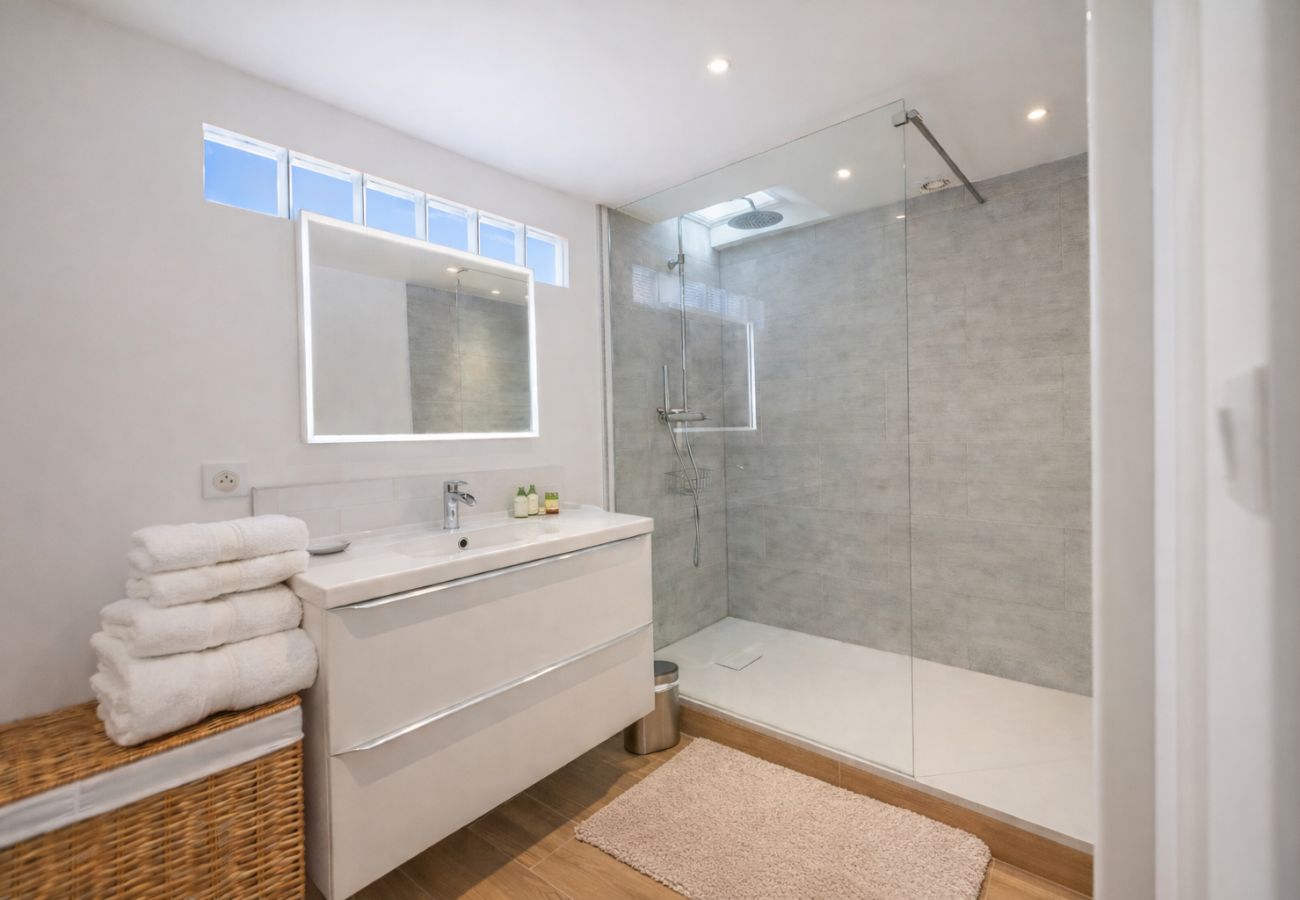 Apartment in Antibes - LES PALMIERS