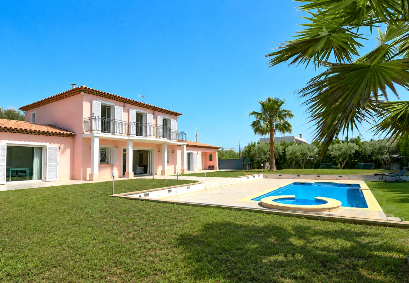 Villa in Antibes - VILLA ROSE