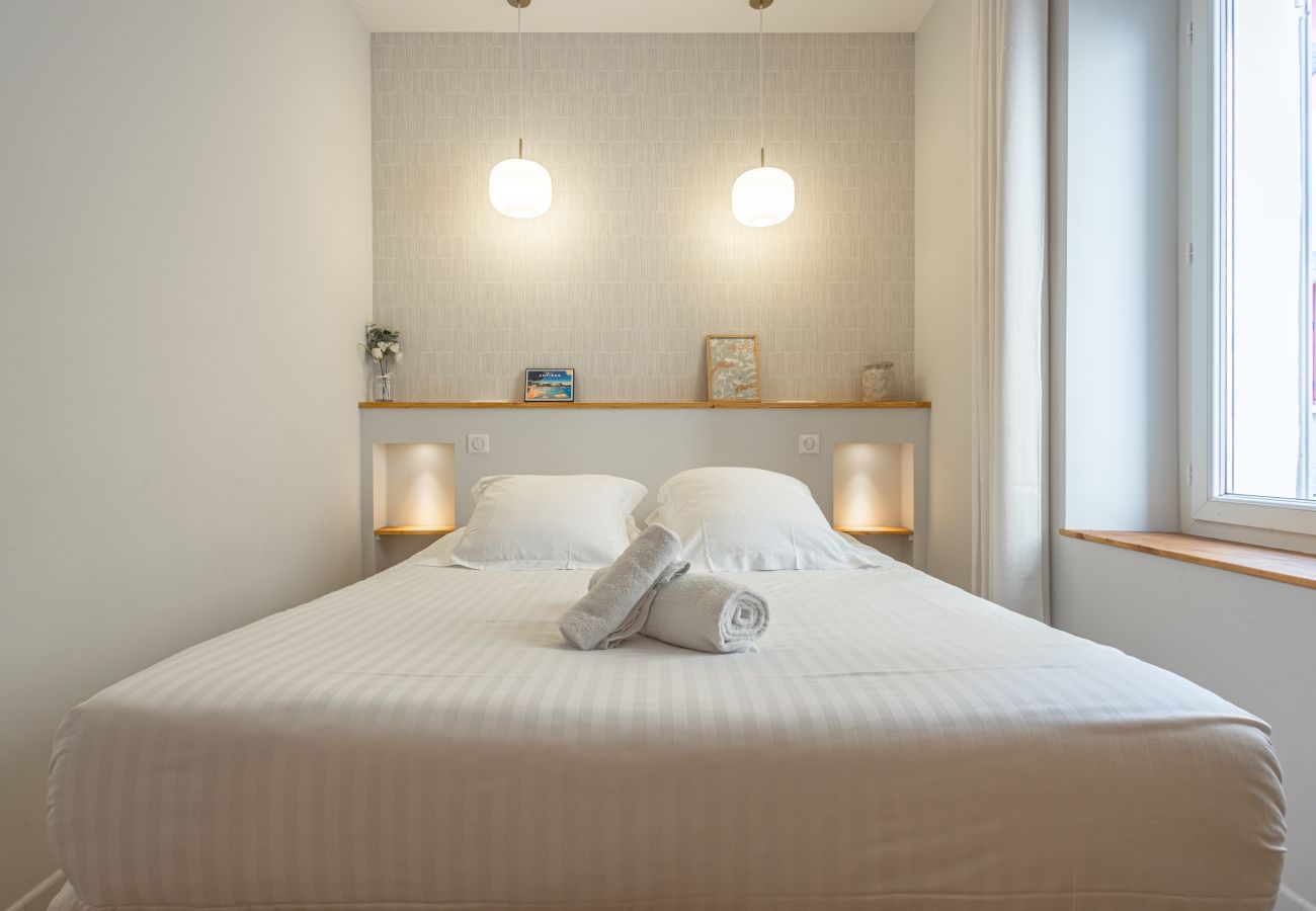 Apartment in Antibes - LE GREIGE