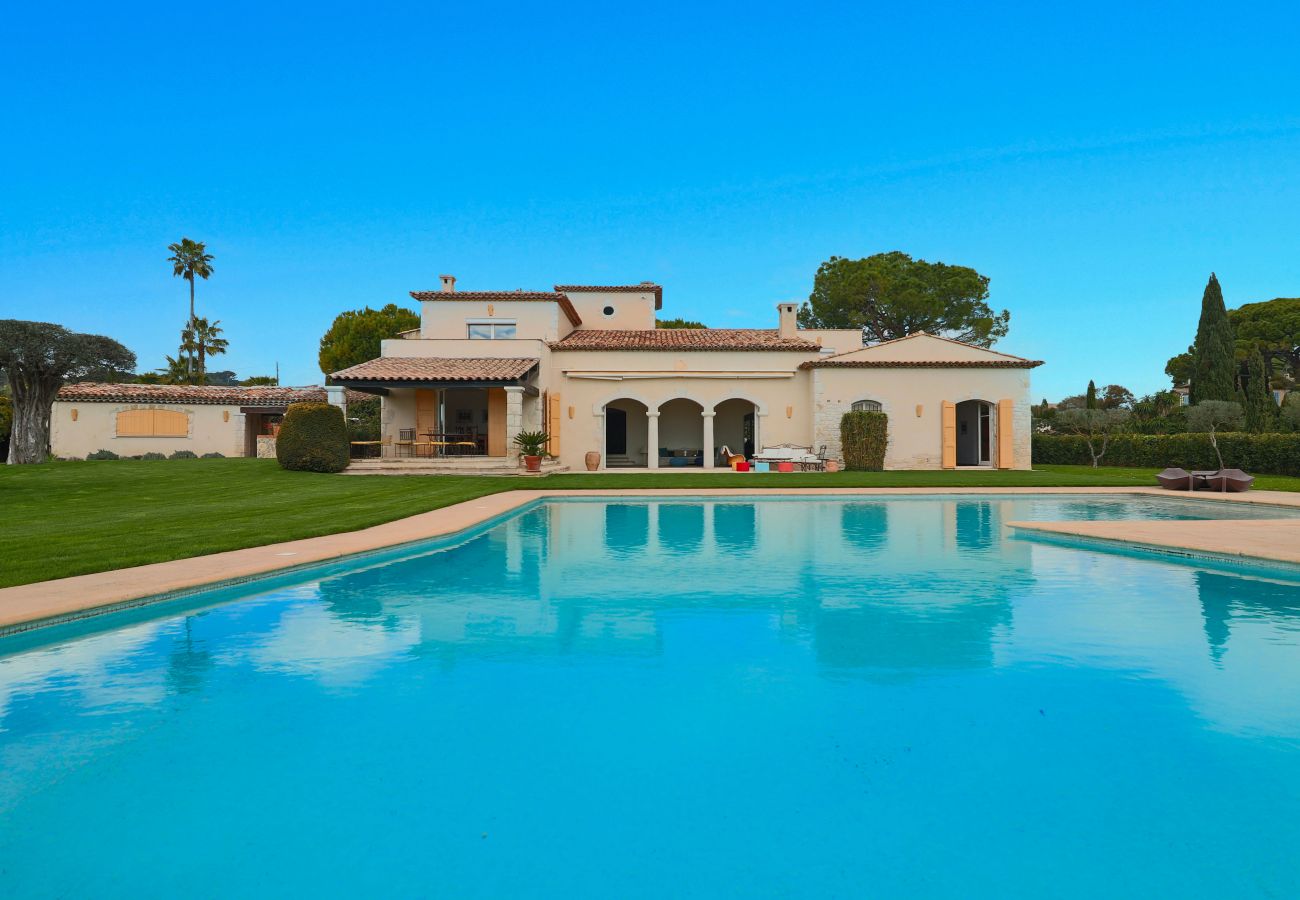 Villa in Antibes - VILLA FORTUNE