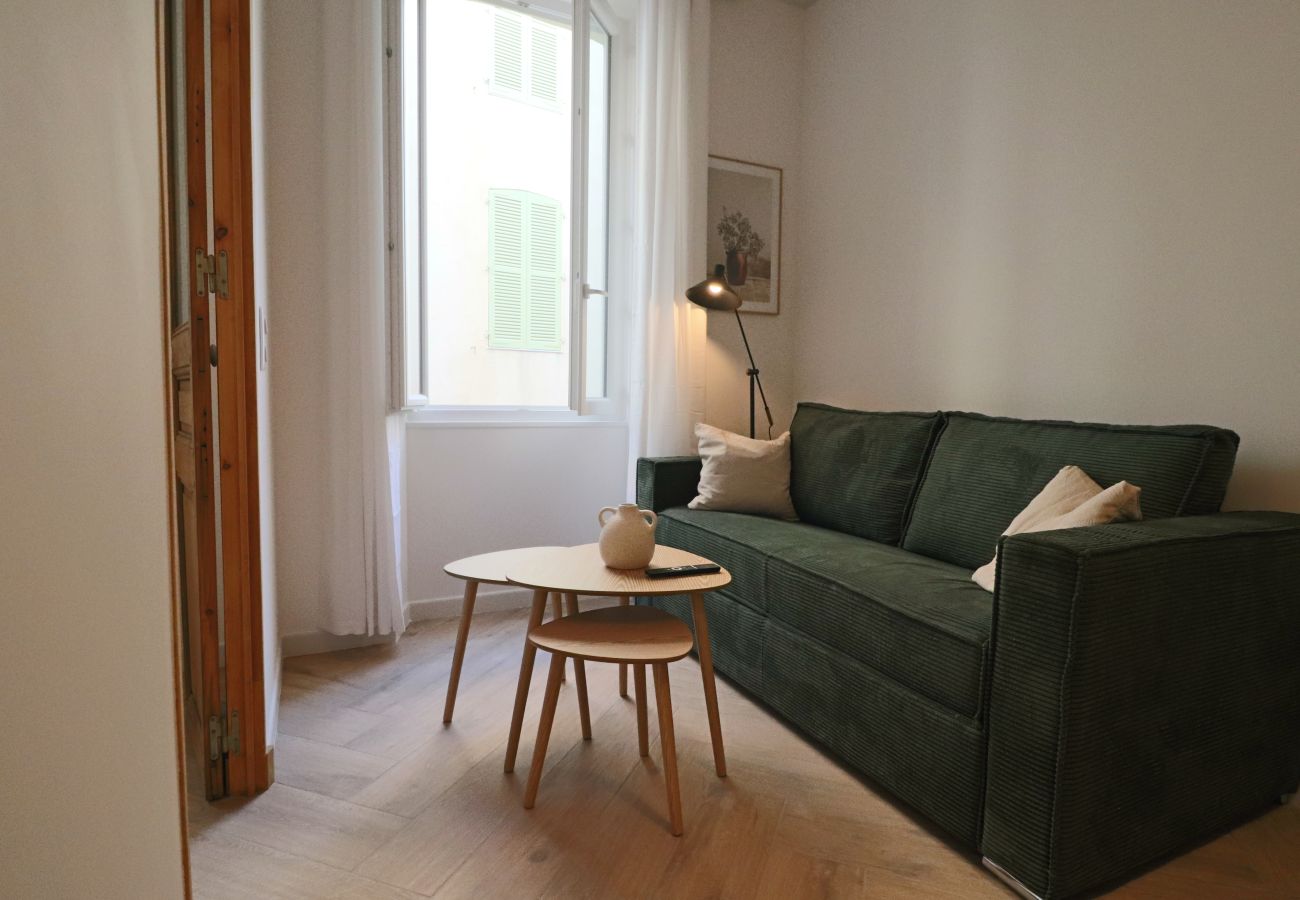 Apartment in Antibes - 