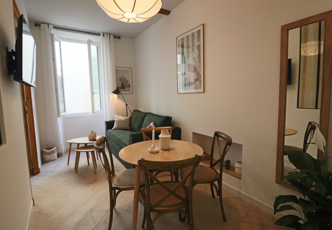 Apartment in Antibes - 