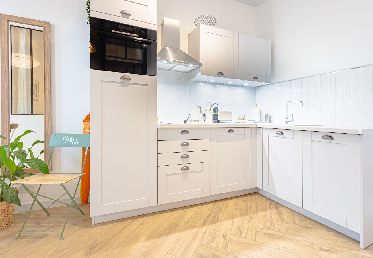 Apartment in Antibes - LES VOLETS BLEUS