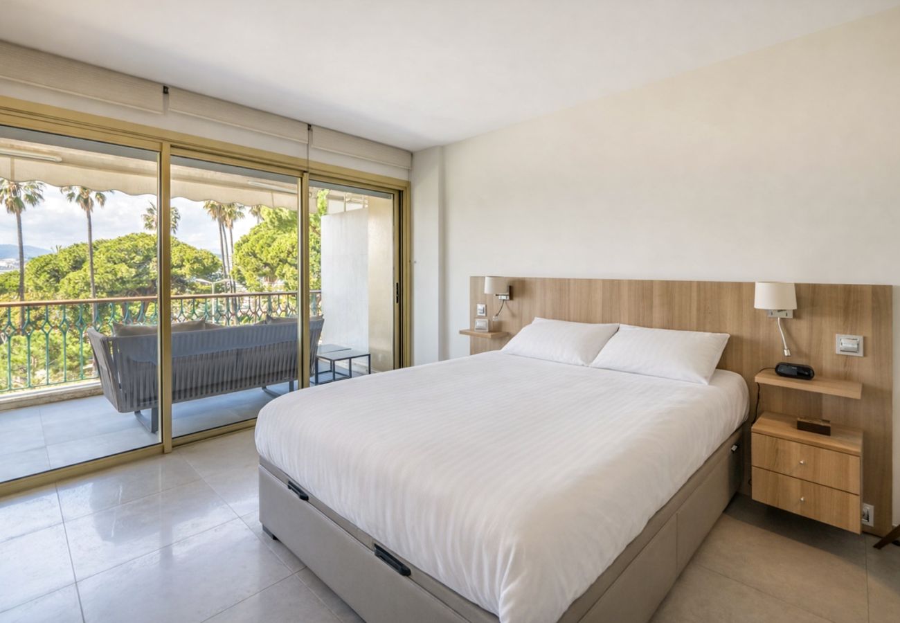 Apartment in Cannes - LE CROISETTE