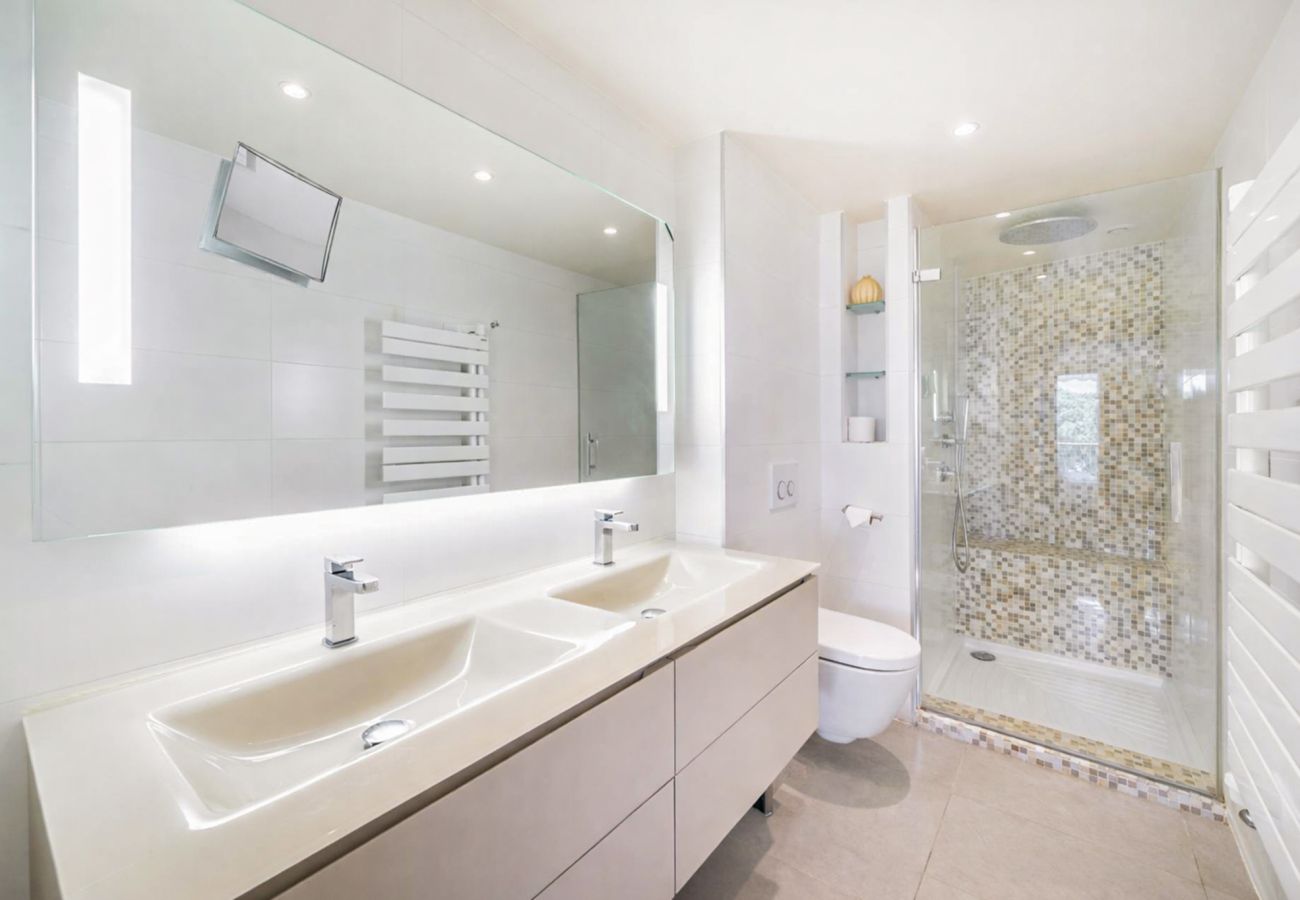 Apartment in Cannes - LE CROISETTE