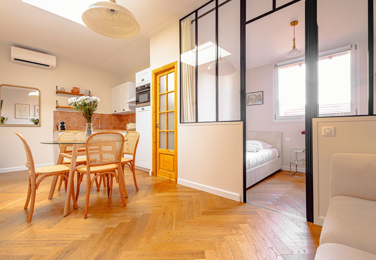 Apartment in Antibes - L'Atelier Provençal