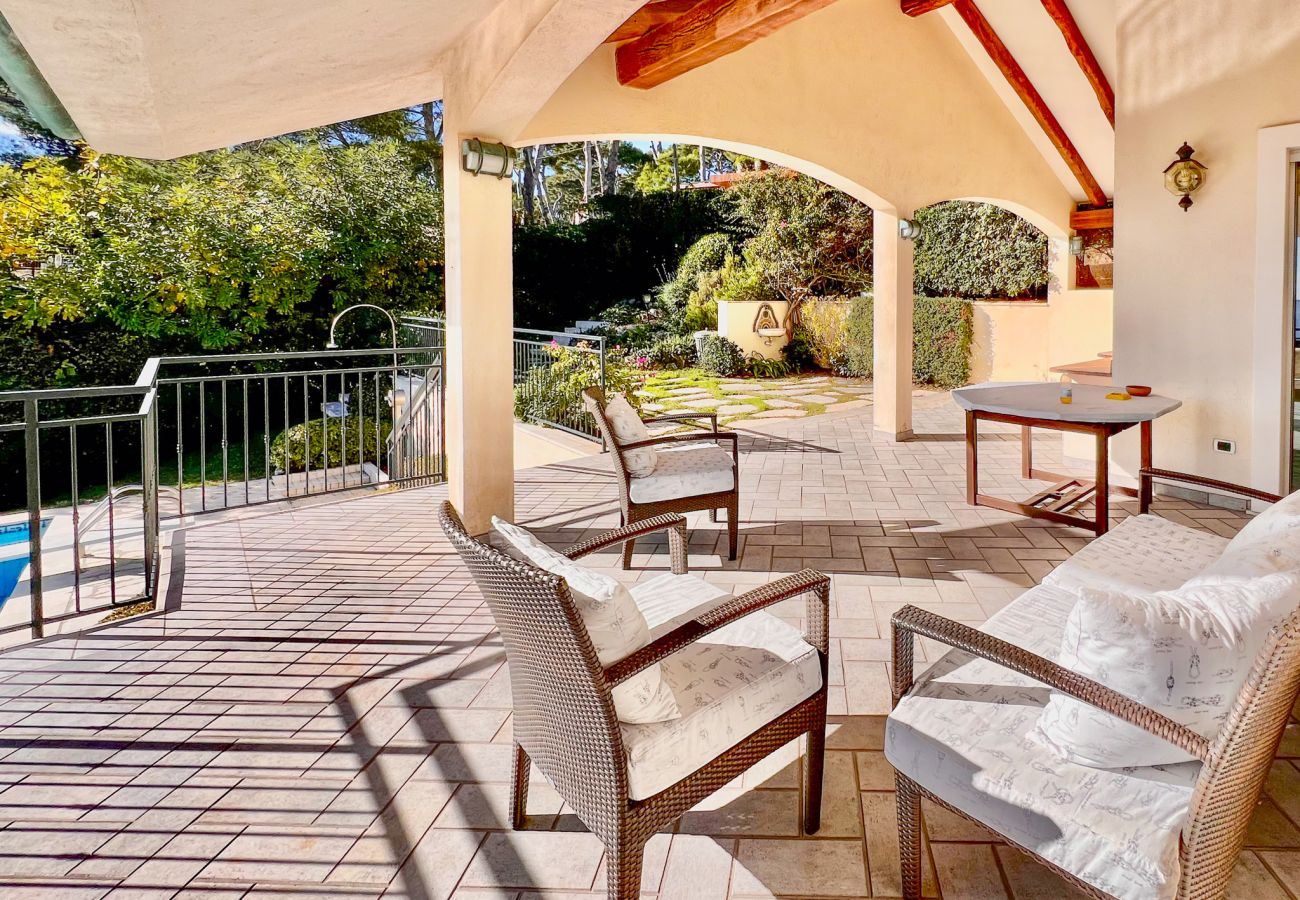 Villa in Antibes - LUNA ROSSA