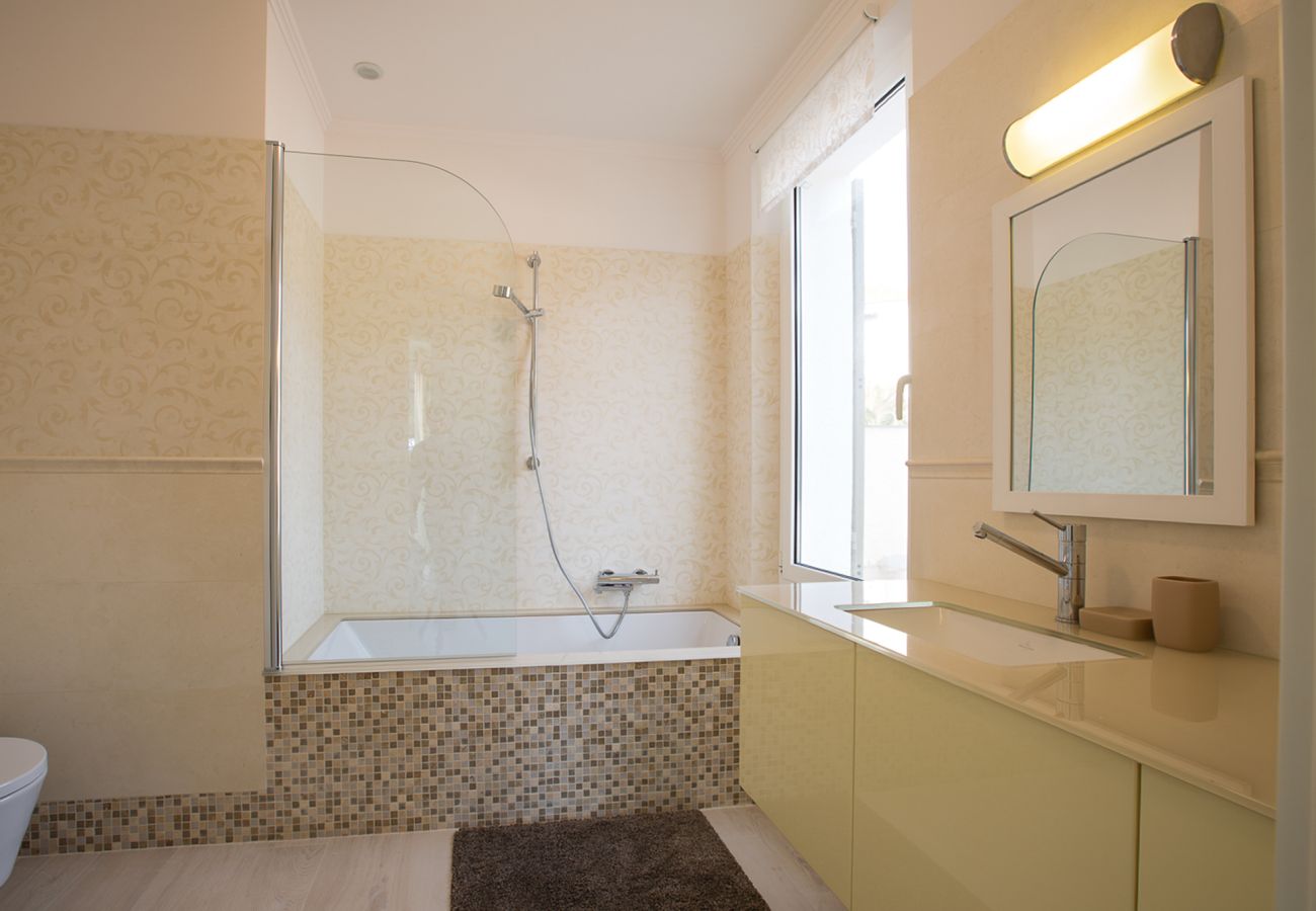 Villa in Antibes - VILLA CANTONNADE