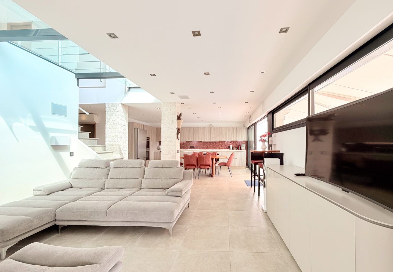 Villa in Antibes - VILLA IBIZA