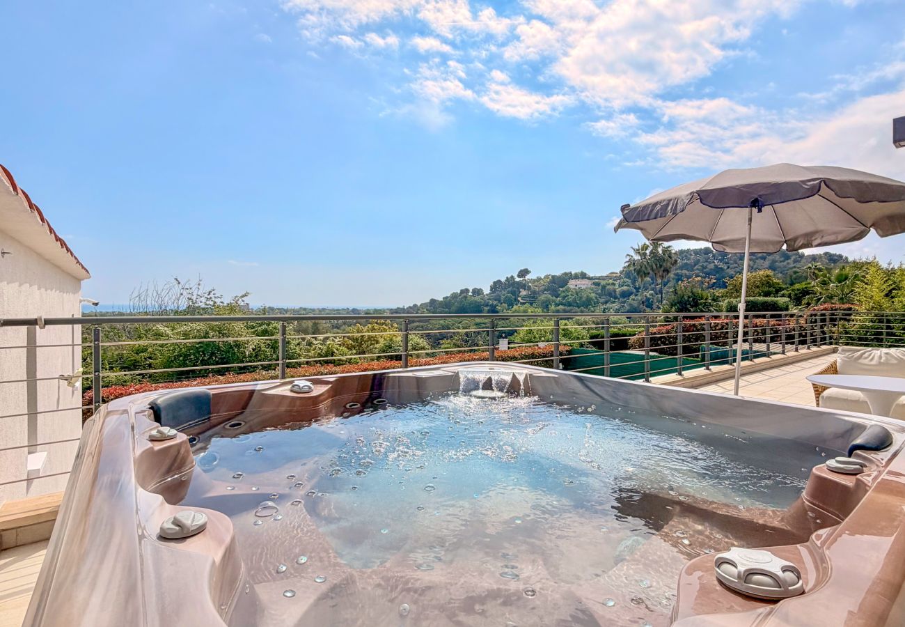 Villa in Antibes - VILLA IBIZA