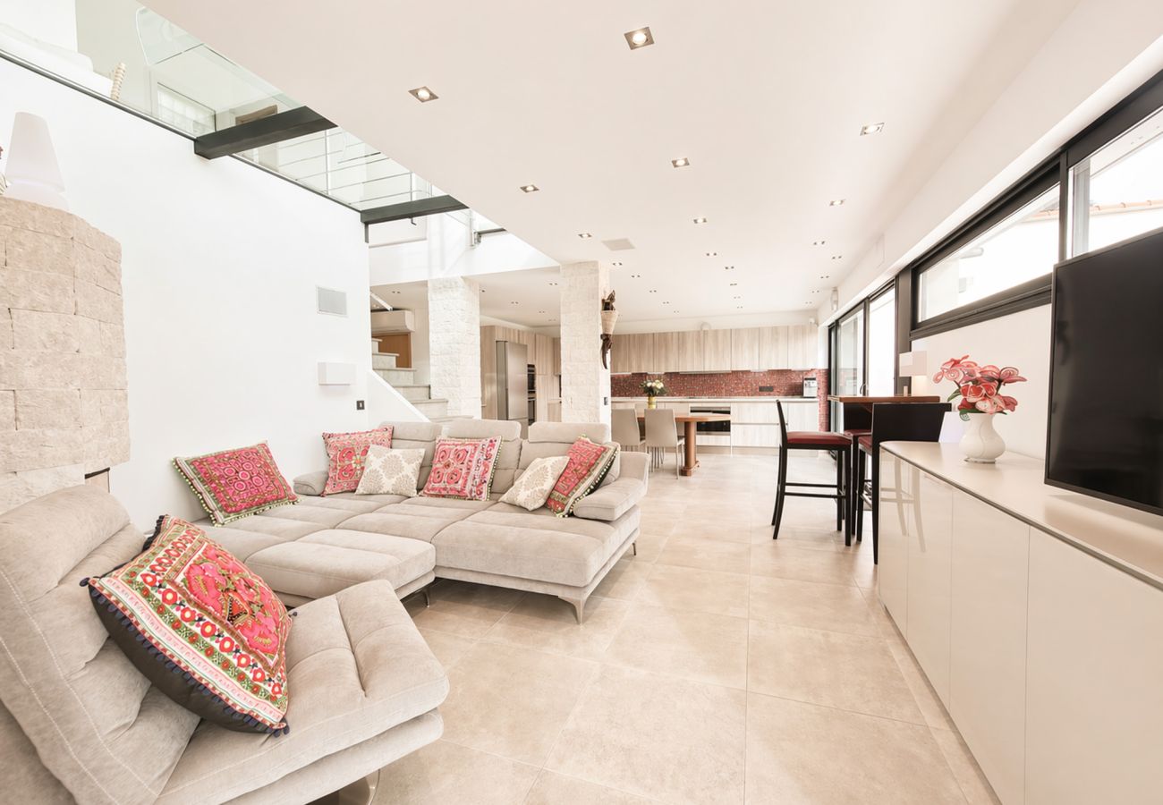 Villa in Antibes - VILLA IBIZA