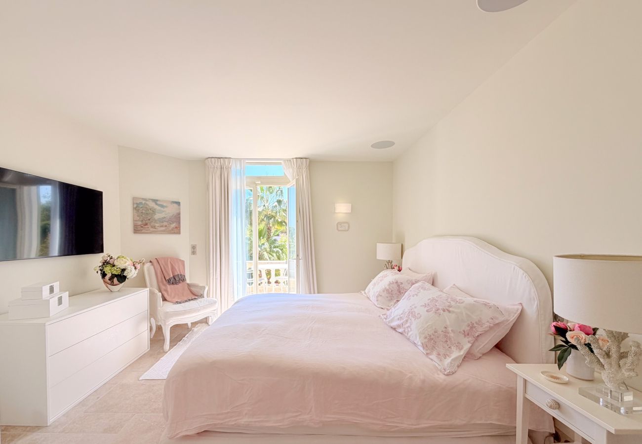 Villa in Antibes - VILLA CLAIR SOLEIL
