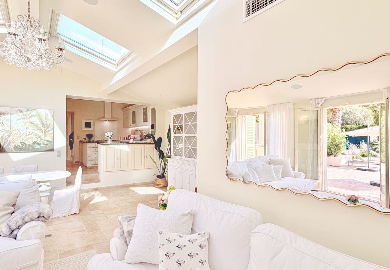 Villa in Antibes - VILLA CLAIR SOLEIL