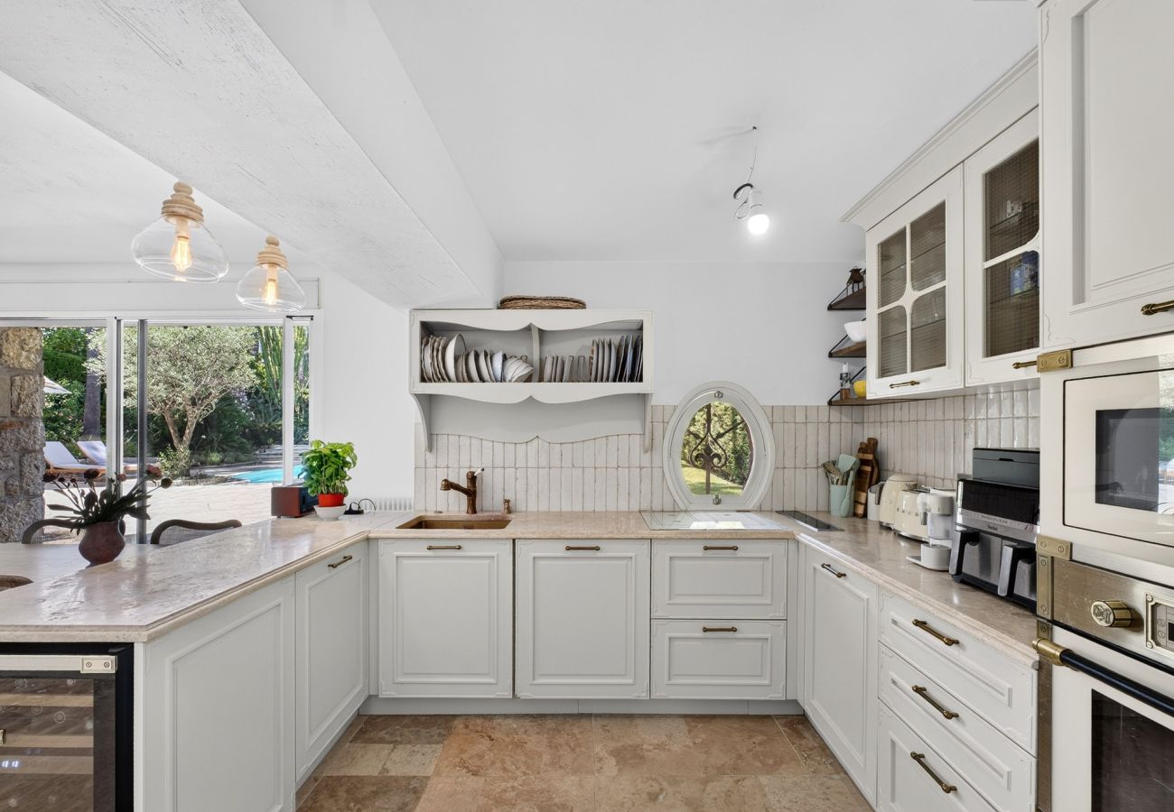 Villa in Antibes - VILLA FLORE