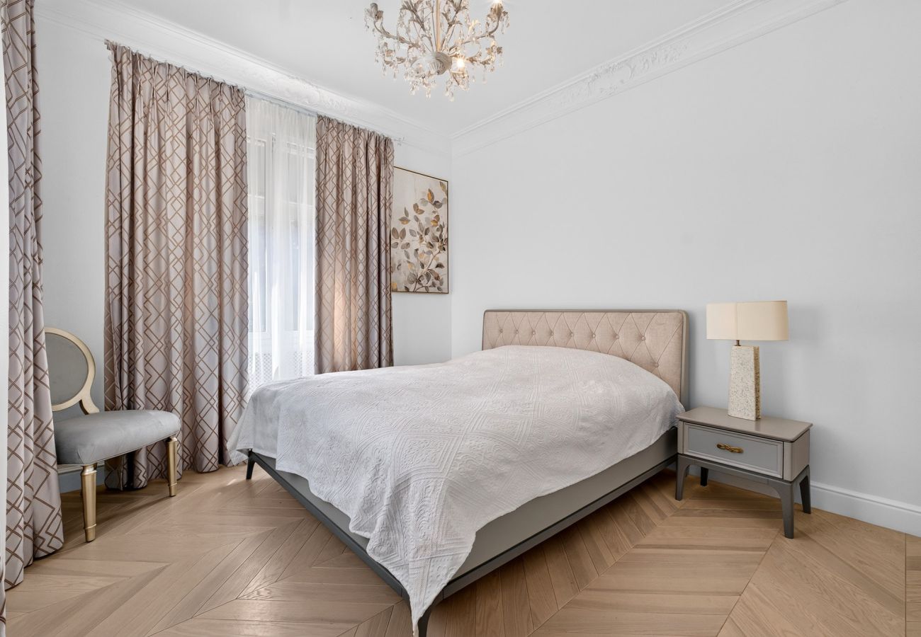 Villa in Antibes - VILLA FLORE