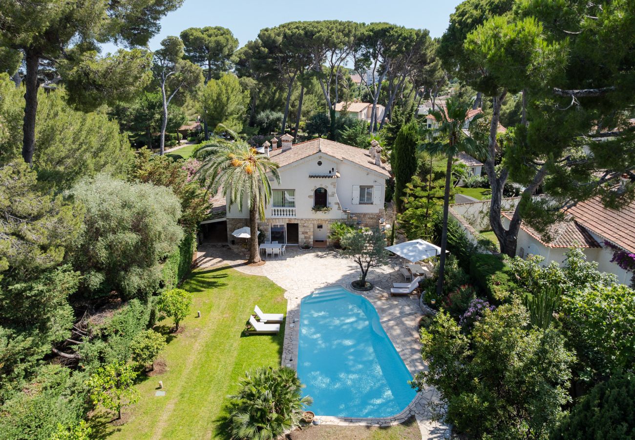 Villa in Antibes - VILLA FLORE