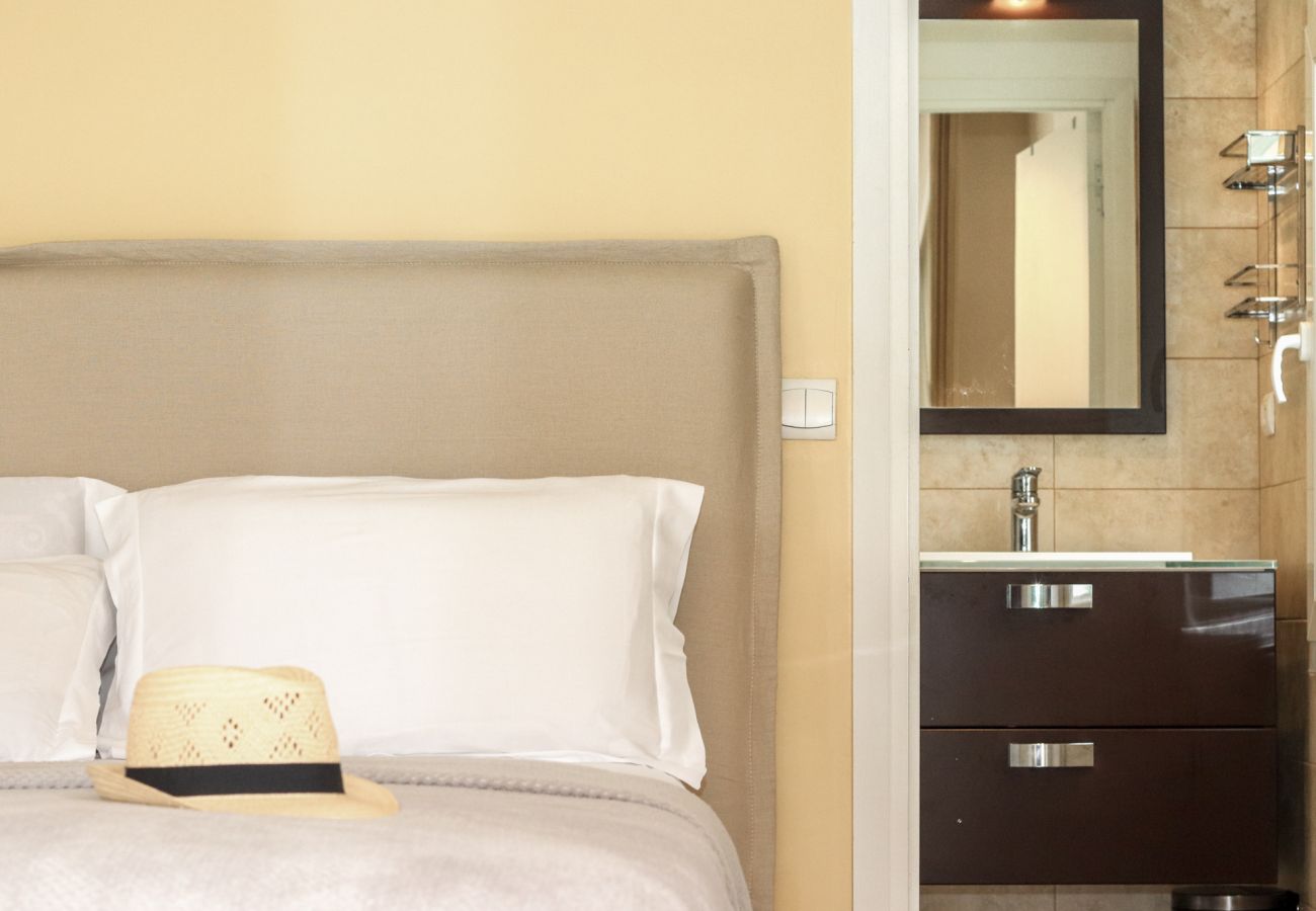 Villa à Juan-les-Pins - VILLA LAURIERS