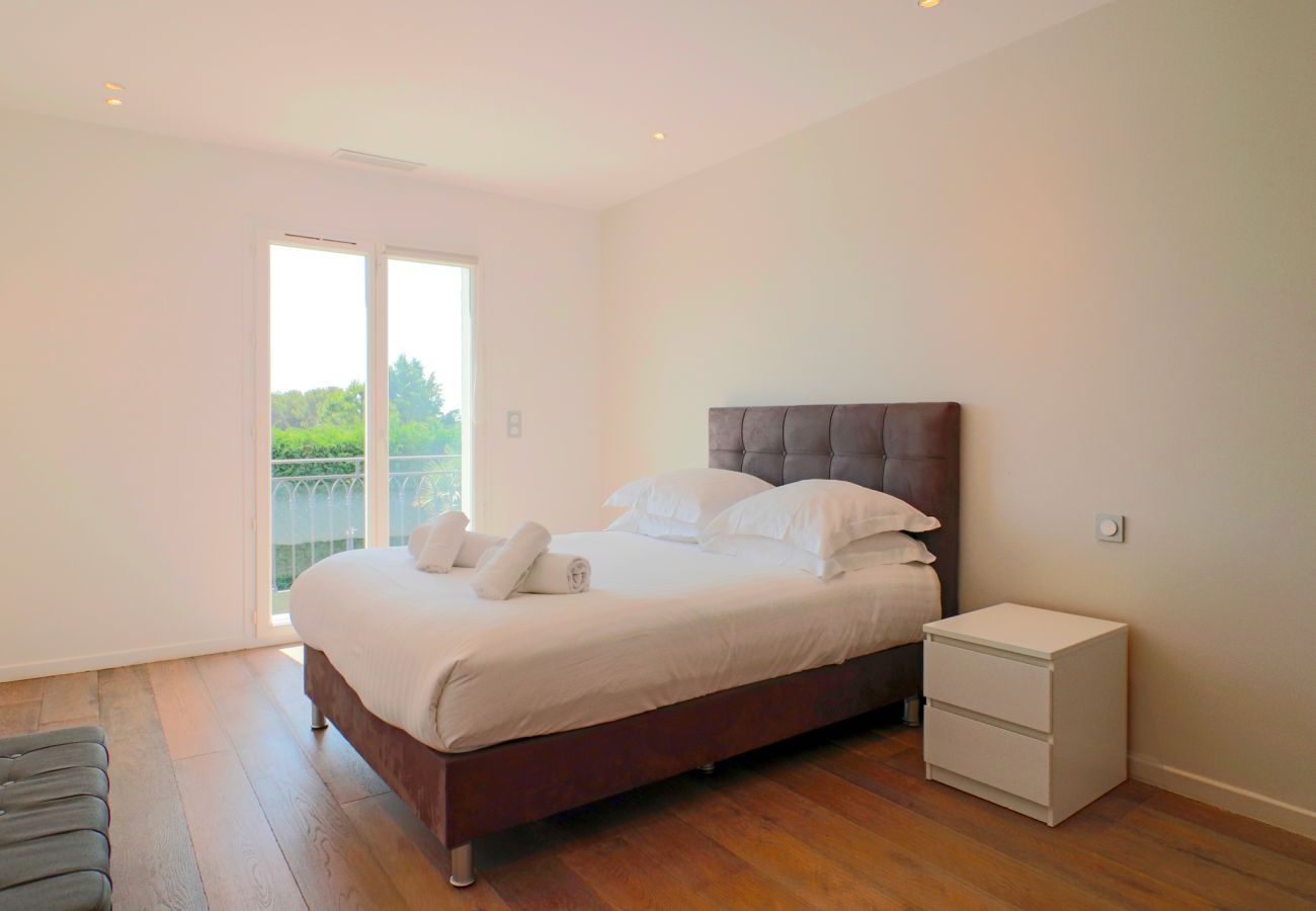 Villa à Antibes - VILLA ROSE