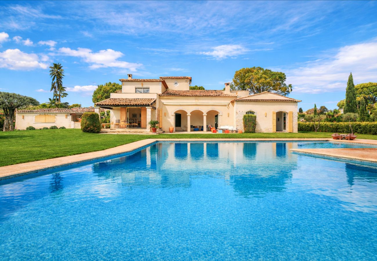 Villa à Antibes - VILLA FORTUNE