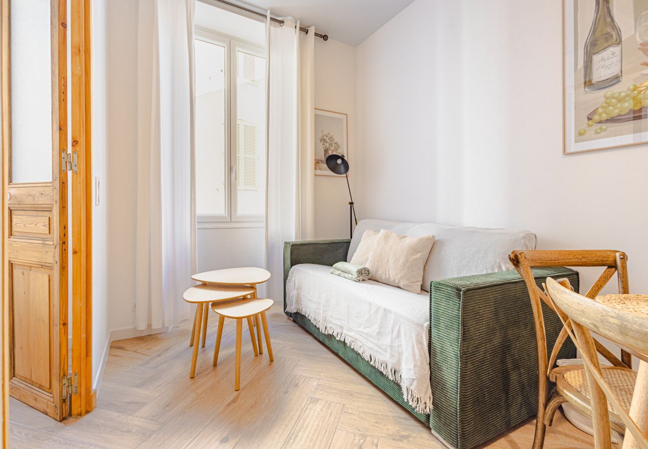 Appartement à Antibes - LES VOLETS BLEUS