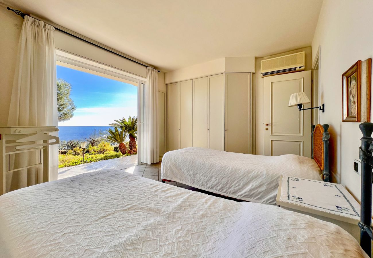 Villa à Antibes - LUNA ROSSA