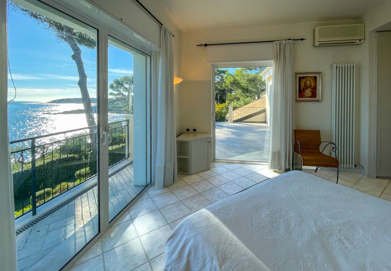 Villa à Antibes - LUNA ROSSA