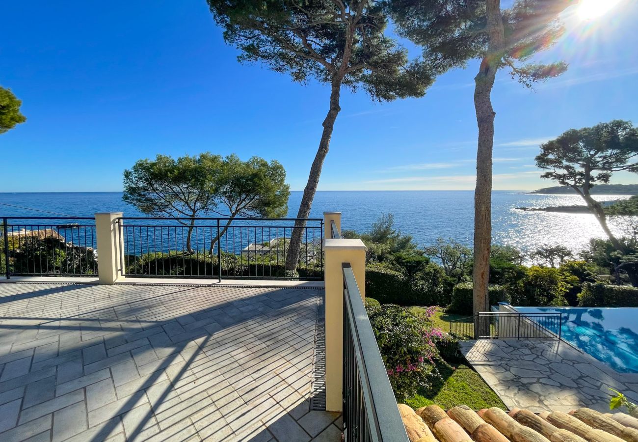 Villa à Antibes - LUNA ROSSA
