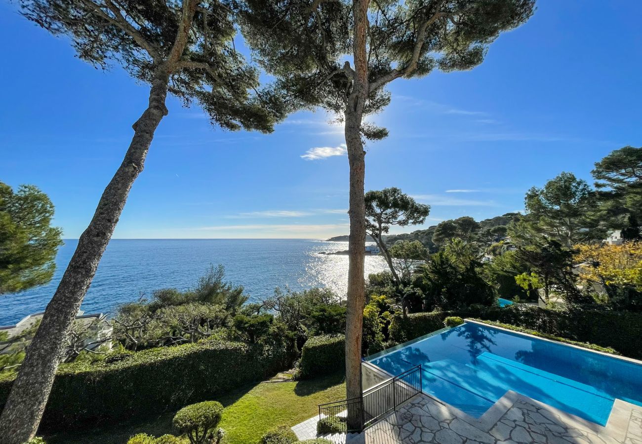 Villa à Antibes - LUNA ROSSA