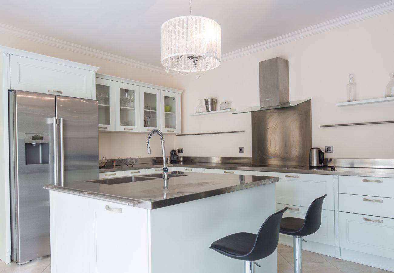 Villa à Antibes - VILLA CANTONNADE