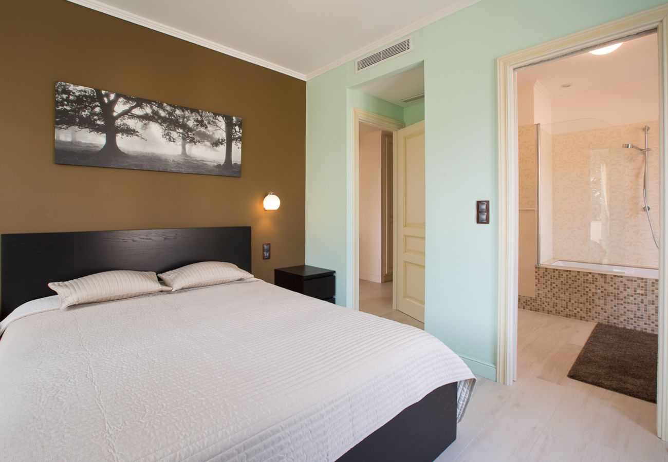 Villa à Antibes - VILLA CANTONNADE