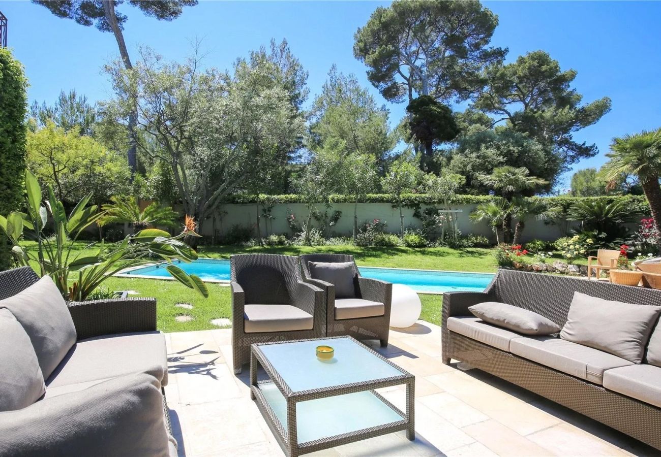Villa à Antibes - VILLA KARIN