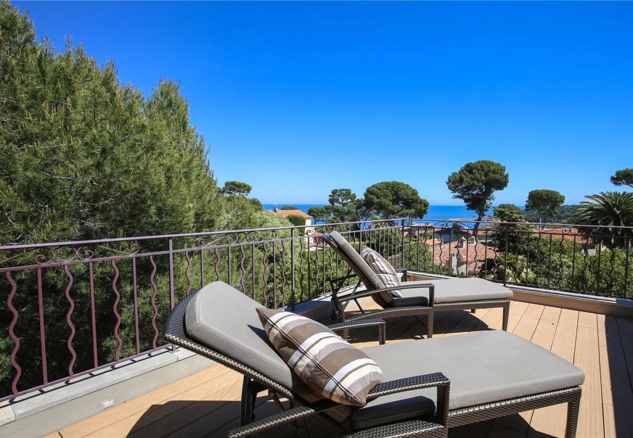 Villa à Antibes - VILLA KARIN