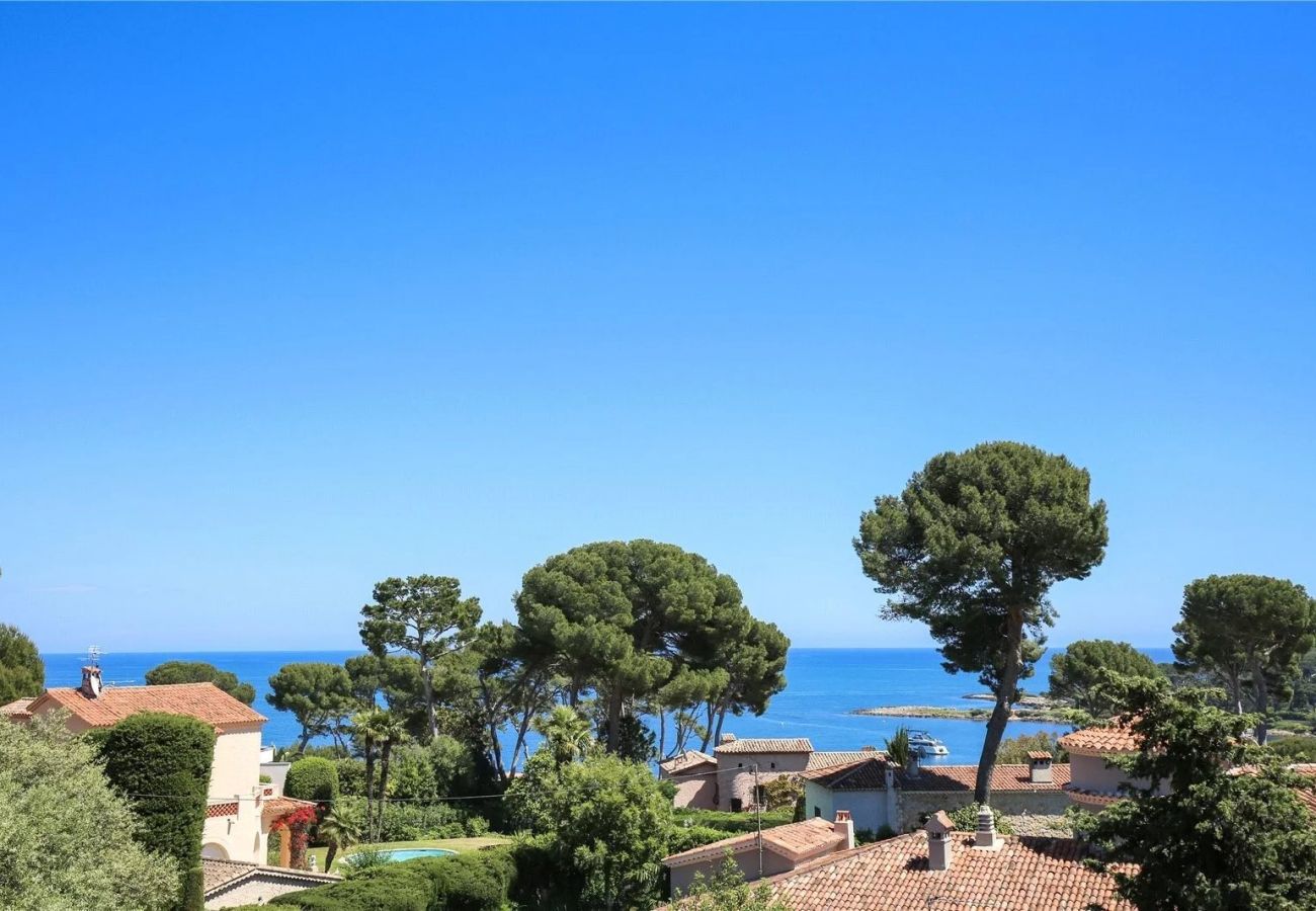 Villa à Antibes - VILLA KARIN
