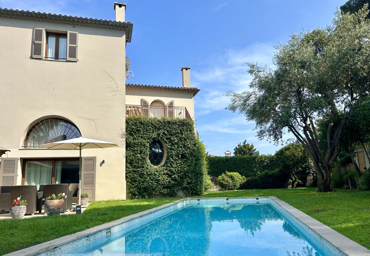 Villa à Antibes - VILLA KARIN