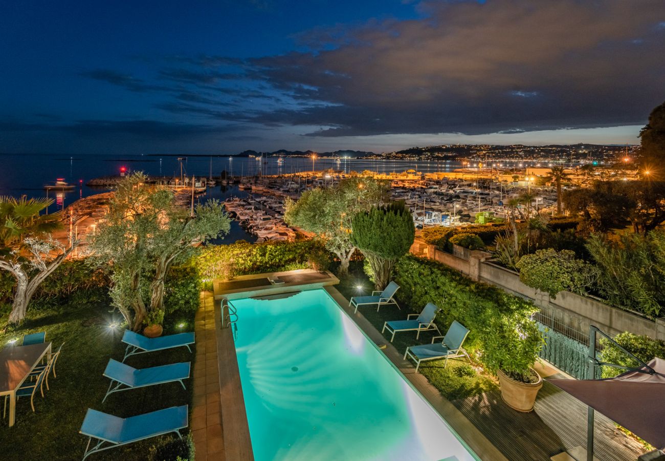 Villa à Antibes - VILLA BAGATELLE