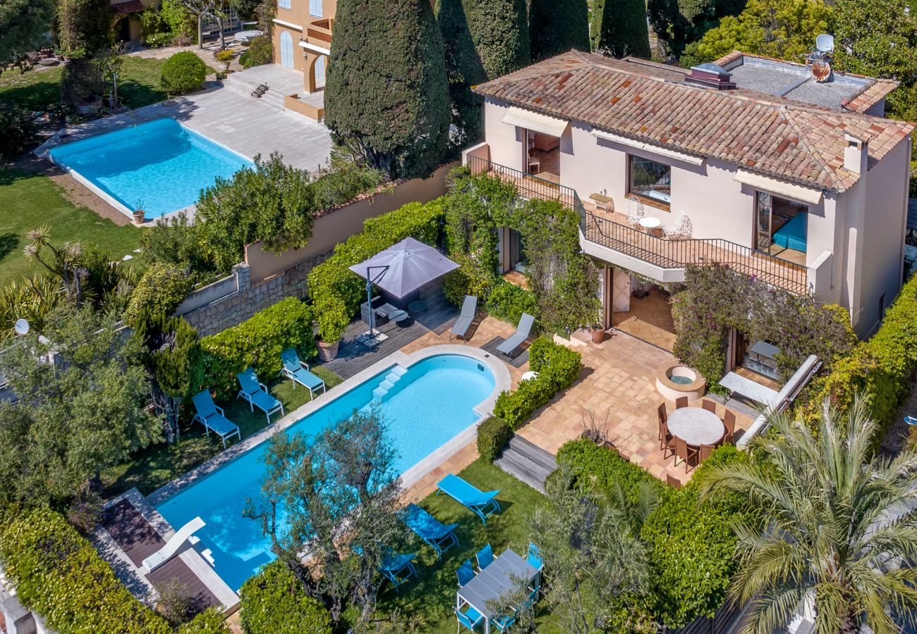 Villa à Antibes - VILLA BAGATELLE