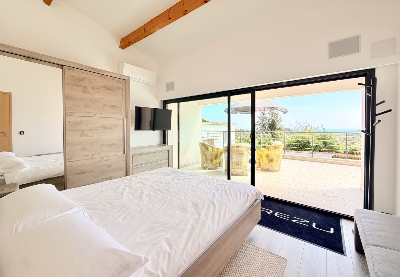 Villa à Antibes - VILLA IBIZA