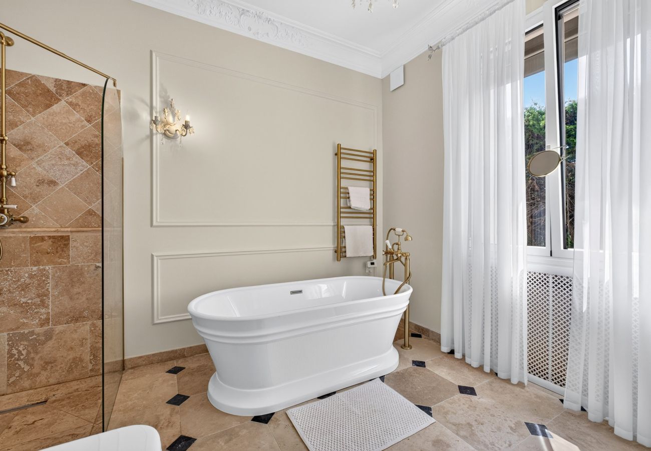 Villa à Antibes - VILLA FLORE