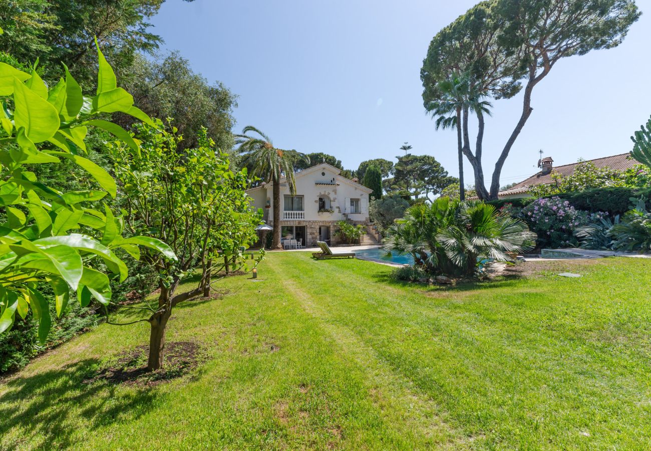 Villa à Antibes - VILLA FLORE